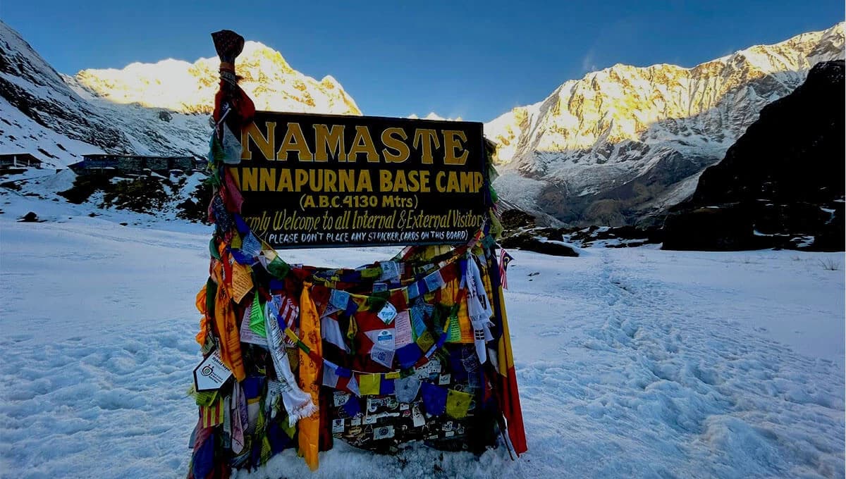 Annapurna-Base-Camp-banner-Walkmountain